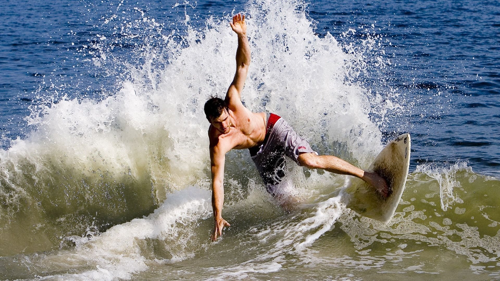 九游网页版官网-【比赛观看指南】专业解读运动员战术变化，提升观赛体验，观看比赛应履行哪些义务