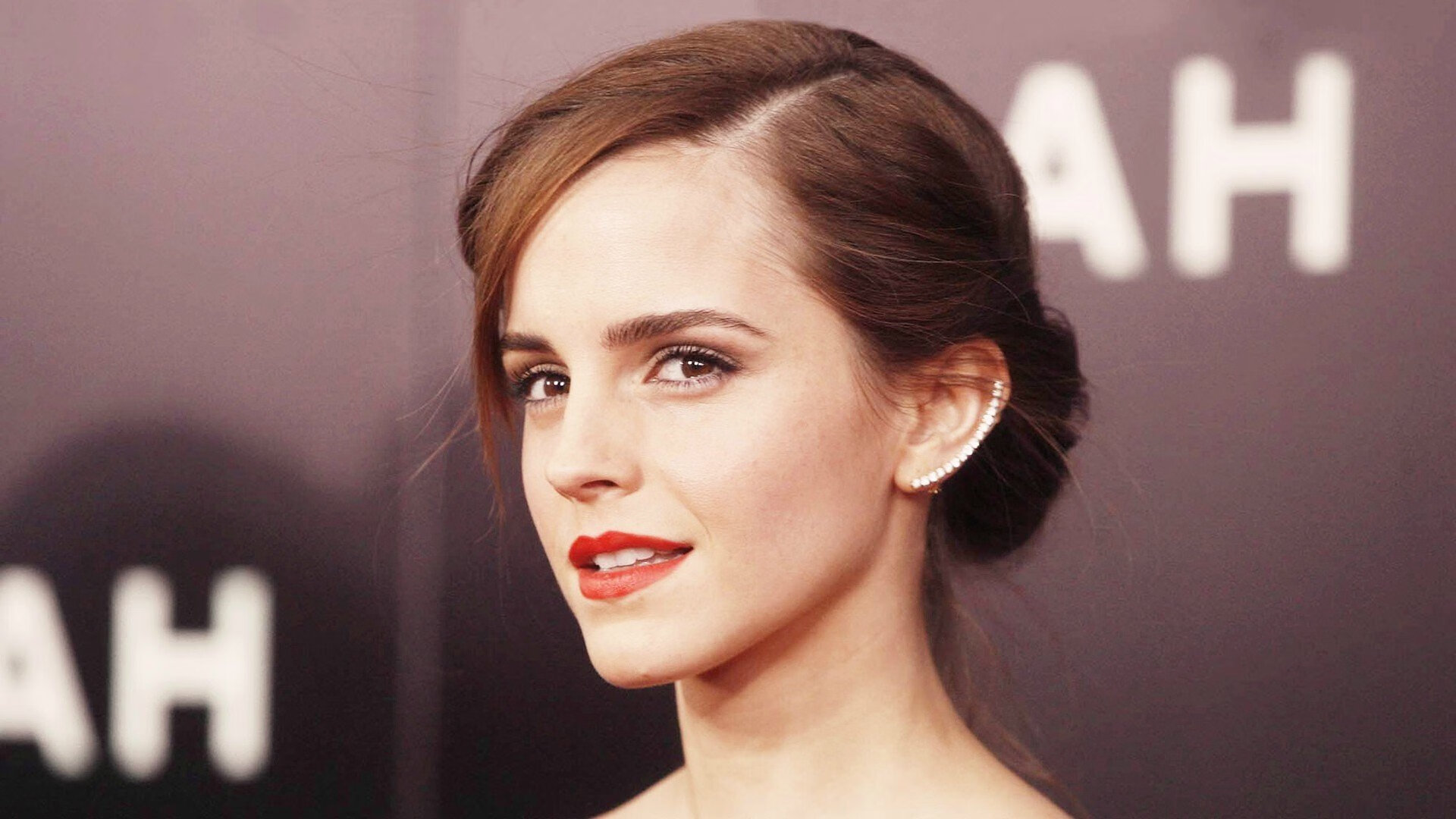 九游游戏中心-游戏引擎技术在电竞领域的创新：画面升级与玩法多样，游戏引擎是啥意思