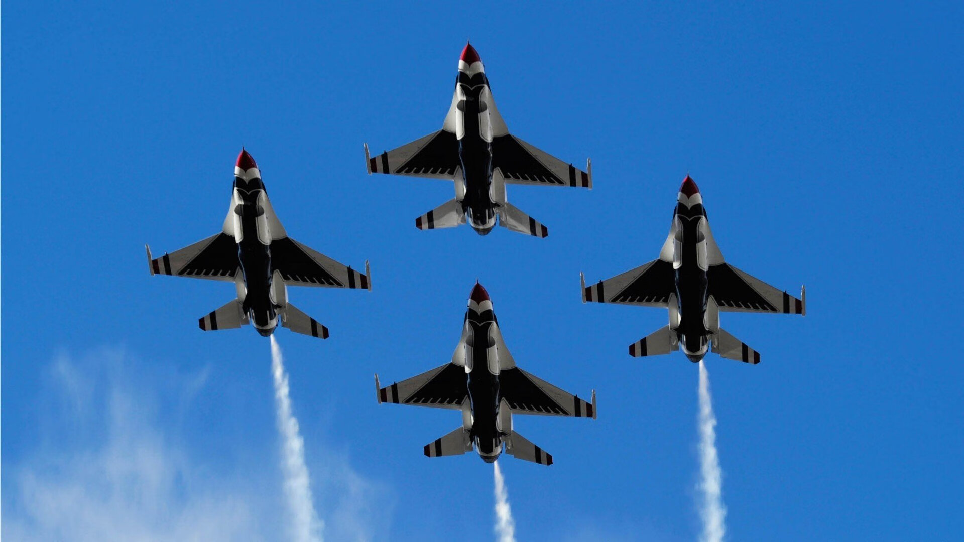 JIUYOU.COM-公牛翻盘热火，系列赛焦点战中德罗赞创下生涯新高，公牛罗德曼算巨头吗