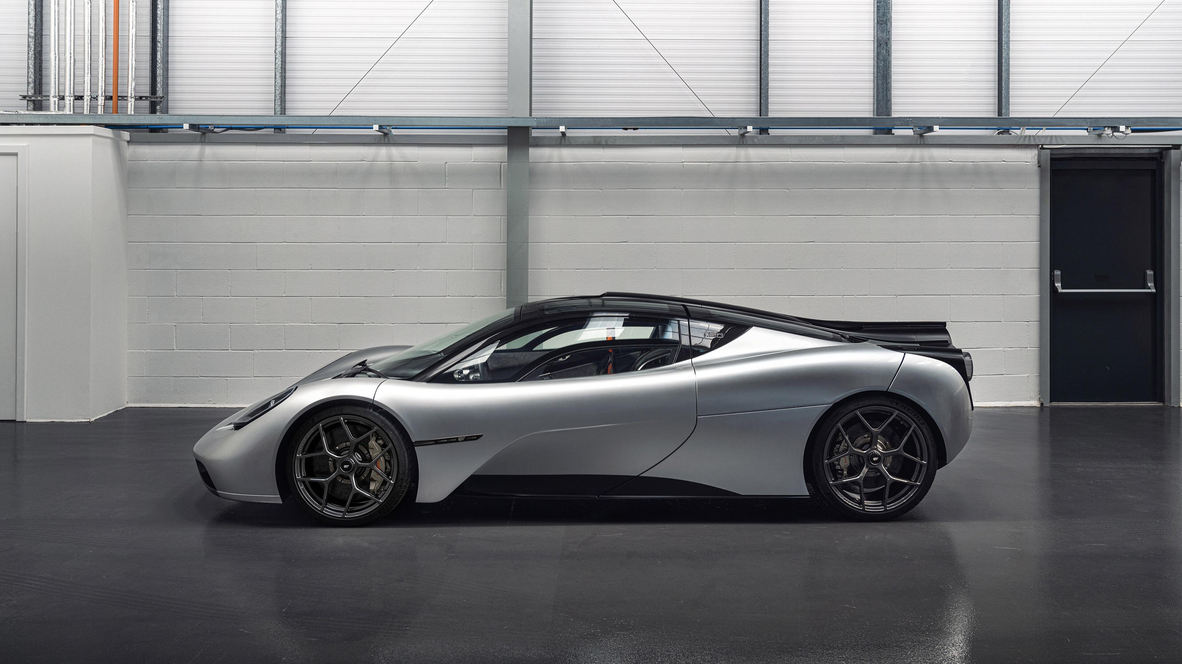 欧预赛局势动荡：有意外的一天，谁将胜出？，欧预赛最新战况